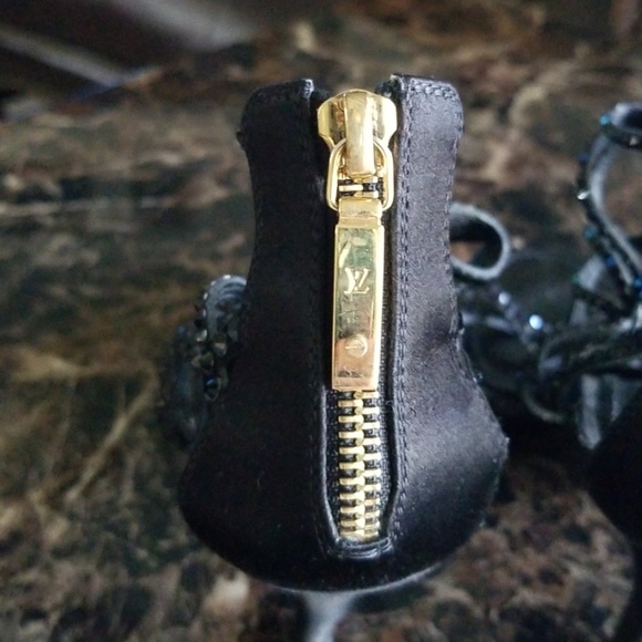 Authentic Louis Vuitton high heels - Picture 2 of 3